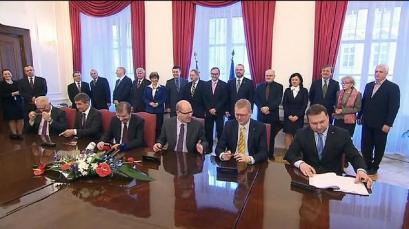 Sobotka se s prezidentem setká v pátek