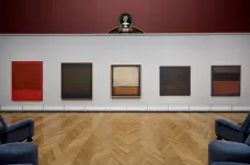 Recenze: Výstava mimo kontrolu. Mark Rothko zve přímo do obrazu