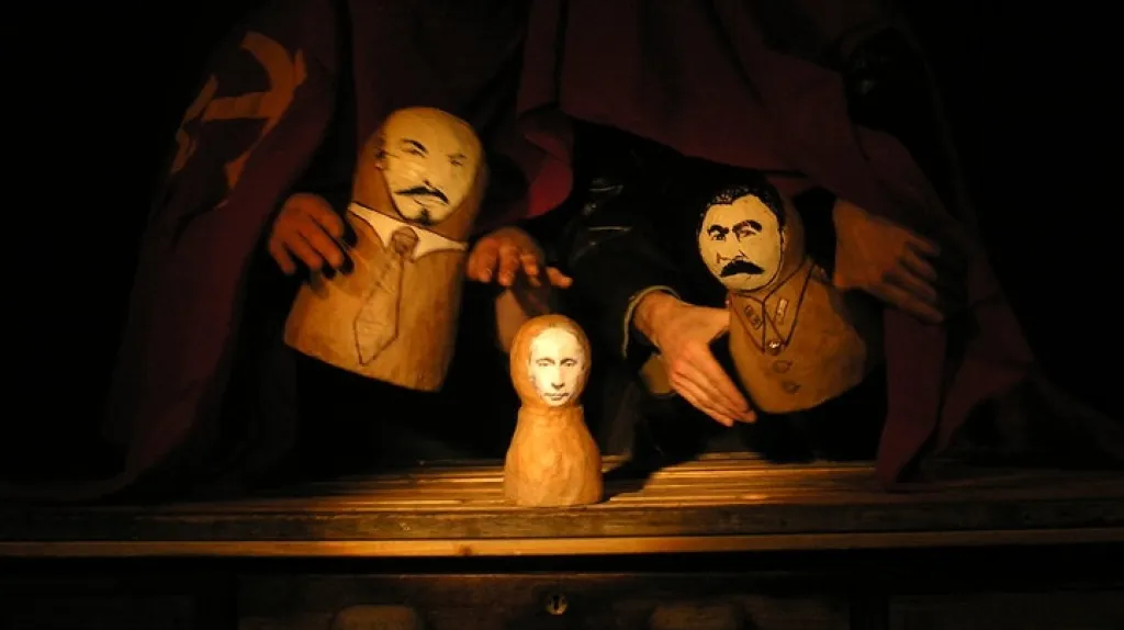 Putin lyžuje