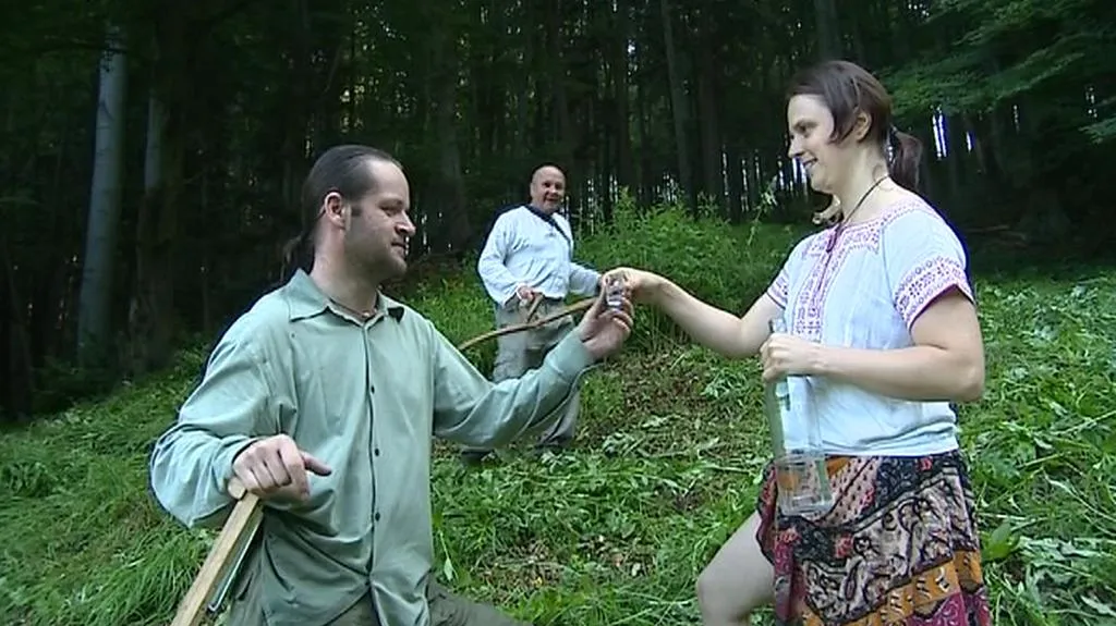 Sekáči luk při občerstvení