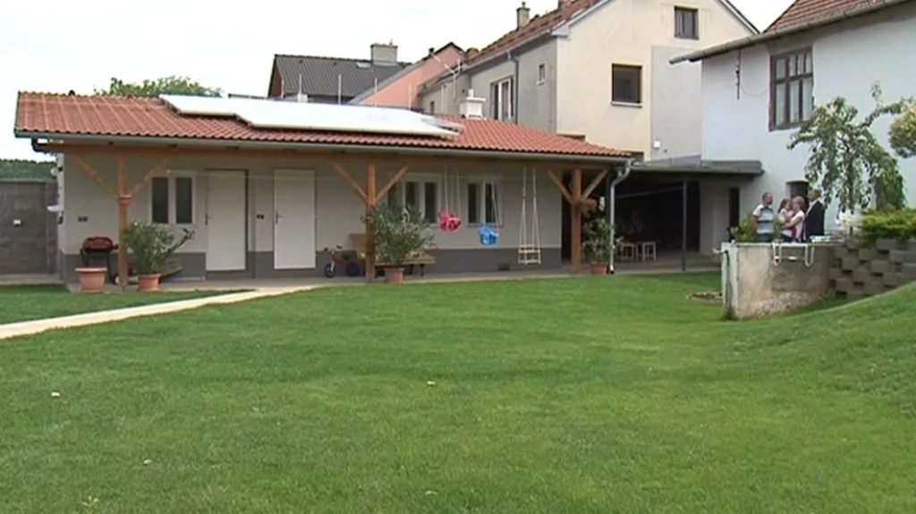 Solární panely na rodinném domě