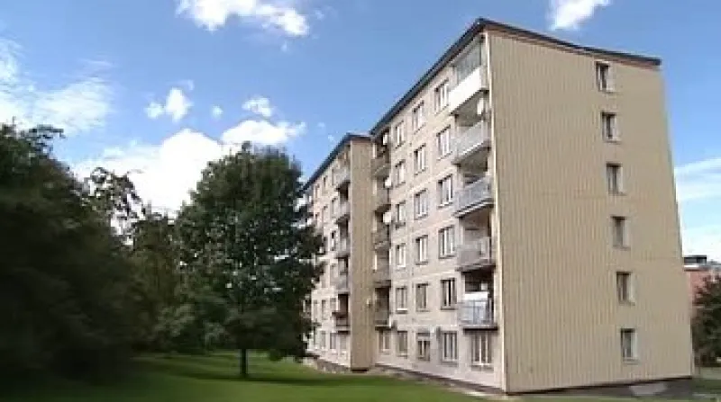 Pod tlakem veřejnosti zastupitelé Karlových Varů odmítli dát stavební pozemky ruské společnosti.