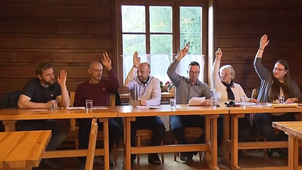 Jednání zastupitelstva v Hrčavě