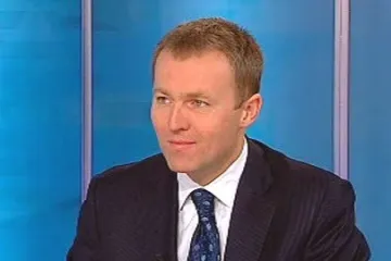 Roman: ČEZ nedostane z prodeje elektřiny zákazníkům ani korunu