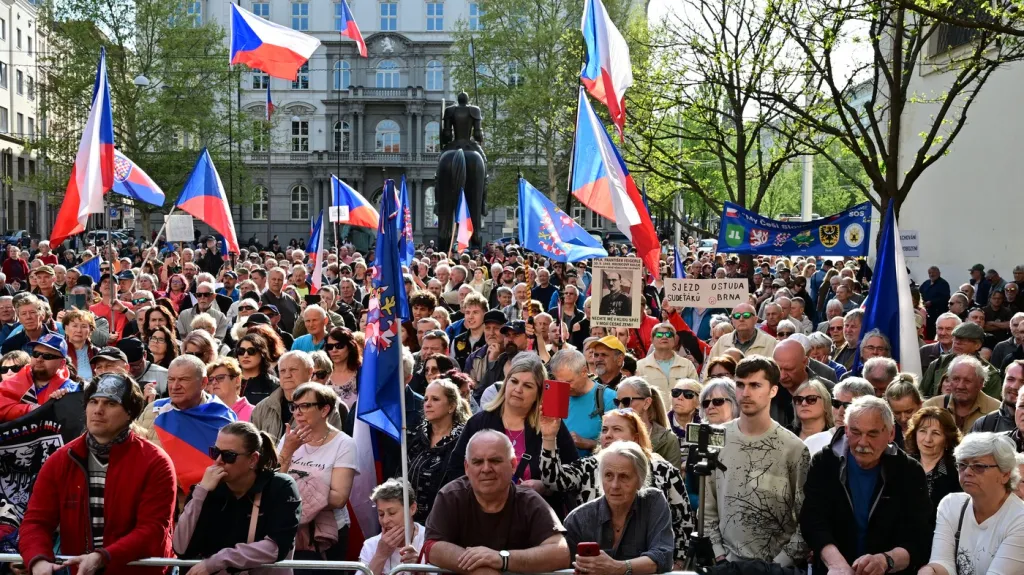Protest proti konání sjezdu sudetských Němců v Brně