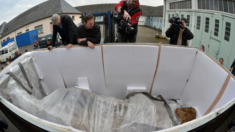 Socha Karla Marxe dorazila do Trevíru