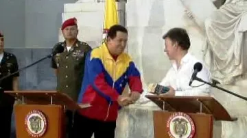 Hugo Chávez  a Juan Manuel Santos