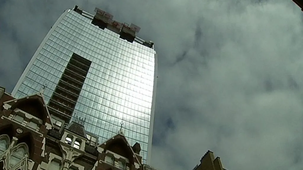 Londýnský mrakodrap Walkie Talkie