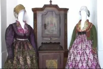 Historie krojů z Broumovska