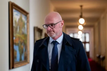 Druhý cizí jazyk bude v ZŠ povinně volitelný, nikoliv povinný, rozhodl Plaga
