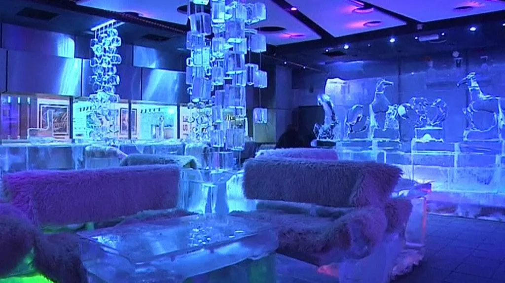 Ledový bar v Dubaji