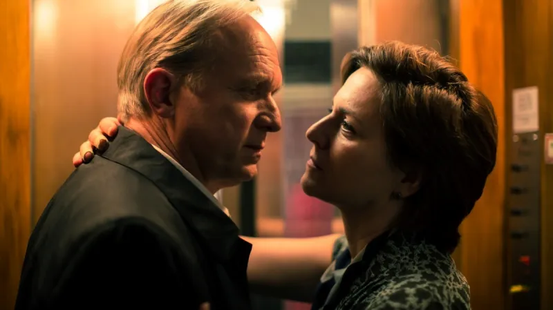 „Prostřednictvím příběhu o setkání nabízí odvážnou sondu do problematiky víry, deviace, závislosti a násilí; především je to však příběh o toleranci a svobodě znovu získané díky vzájemné důvěře a porozumění,“ zhodnotili porotci snímek Prvotní štěstí.