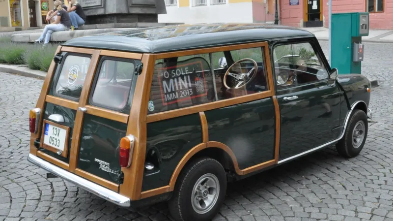 Ze srazu aut na Lounsku