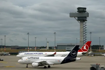 Berlínské letiště je druhý den v řadě mimo provoz