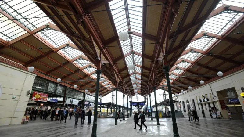 Masarykovo nádraží má po roční rekosntrukci opět halu.