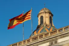 Španělská vláda udělí milost devíti vězněným katalánským politikům