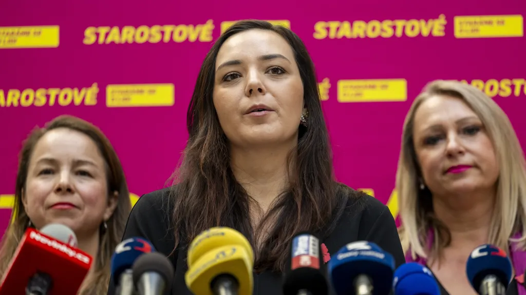 Barbora Urbanová (uprostřed)