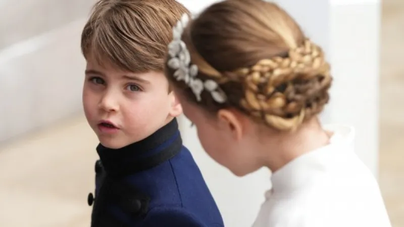 Vnoučata krále Karla III. na korunovačním obřadu,  Autor: Dan Charity,  Zdroj: Reuters