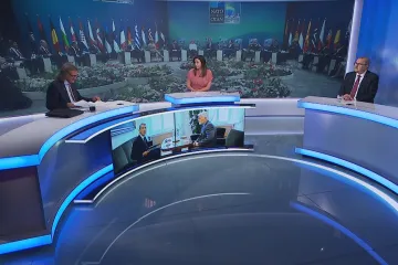 Vláda je k prezidentovi vstřícná, říká Ševčík. Premiér prohrál, míní Žáček