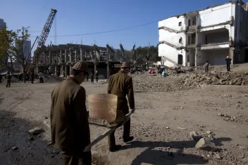 Afrika obchoduje s totalitní Severní Koreou navzdory sankcím. Kritice čelí hlavně Namibie