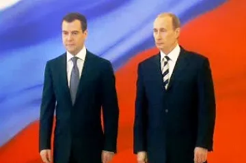 Medvěděv proti Putinovi nepůjde