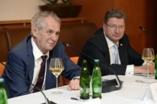 Prezident Zeman zahájil návštěvu Maďarska. Setkal se s tamními podnikateli