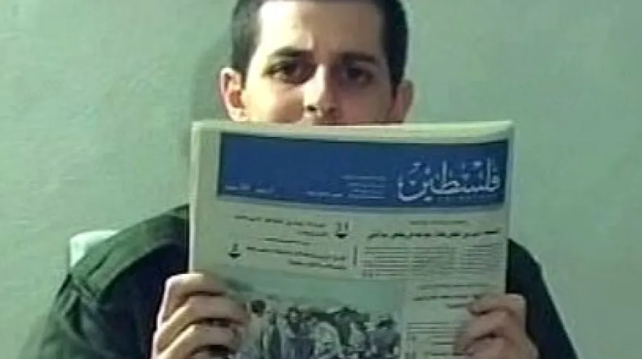 Unesený Gilad Šalit