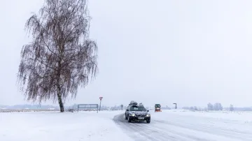 Zasněžená silnice