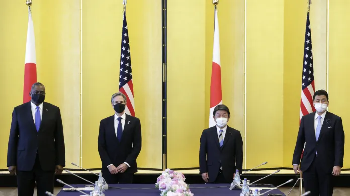 Schůzka amerických a japonských členů vlády
