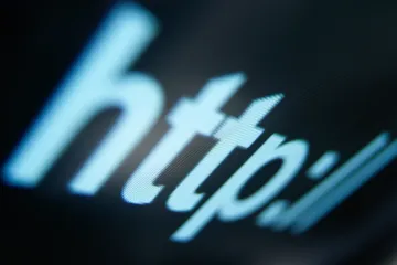 Brusel na straně novinářů: Sdílíte cizí článek? Zaplaťte