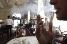 Rauchen verboten. Cigaretový kouř v listopadu definitivně zmizí z rakouských kaváren a restaurací