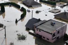 Tolik koncentrované hrůzy jsem ještě nezažil, řekl k povodním letecký záchranář