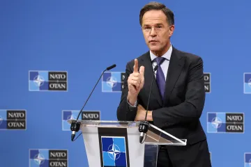 Dvě třetiny členů NATO přispějí na dodávky pro Kyjev, řekl Rutte