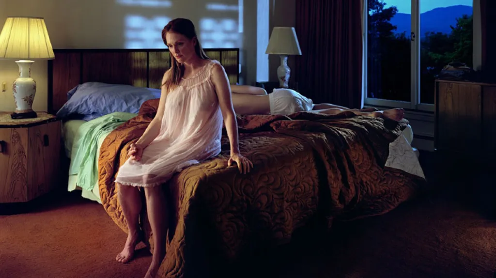 Gregory Crewdson: Dream House (2002)
