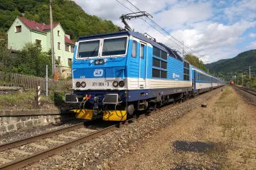 Evropská komise vyměřila miliardovou pokutu Českým dráhám a ÖBB