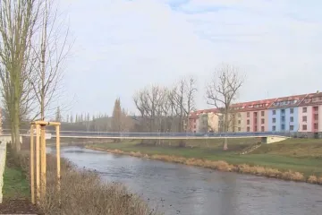 Písecká radnice uzavřela lávku přes Otavu. Podobá se zřícené v pražské Tróji