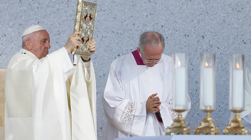 František během mše svaté v Šaštíně