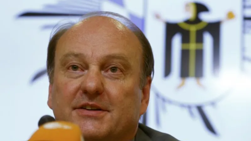 Policejní šéf Hubertus Andra na tiskové konferenci v Mnichově,  Autor: Reuters,  Zdroj: Reuters