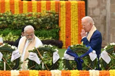 Lídři na summitu G20 uctili památku Gándhího, účastnili se Biden i Lavrov