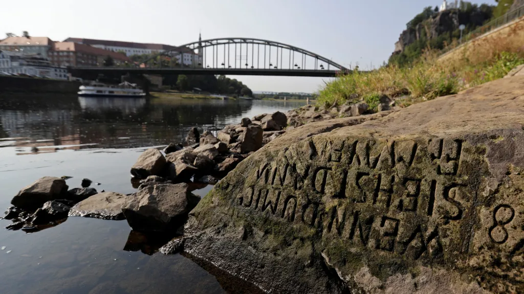 Hladové kameny v Děčíně během sucha roku 2018