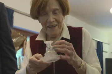 Nacisty uloupené cennosti se po osmi dekádách vrátily rodině. Díky ohromné náhodě