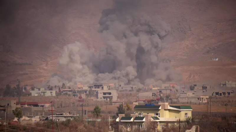 Šedivý: Bitva o Rakká a Mosul je vedena záměrně souběžně