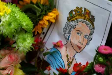 Alžběta II. pomohla klidné proměně impéria v Commonwealth, soudí historici