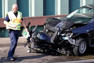 Muž způsobil sérii nehod na dálnici v Berlíně. Mohl mít teroristický motiv, domnívají se vyšetřovatelé