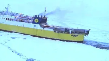 Zamrzlé lodě na Baltu