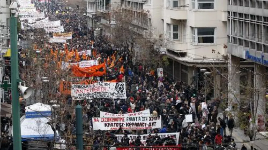 Demonstrace proti úsporám