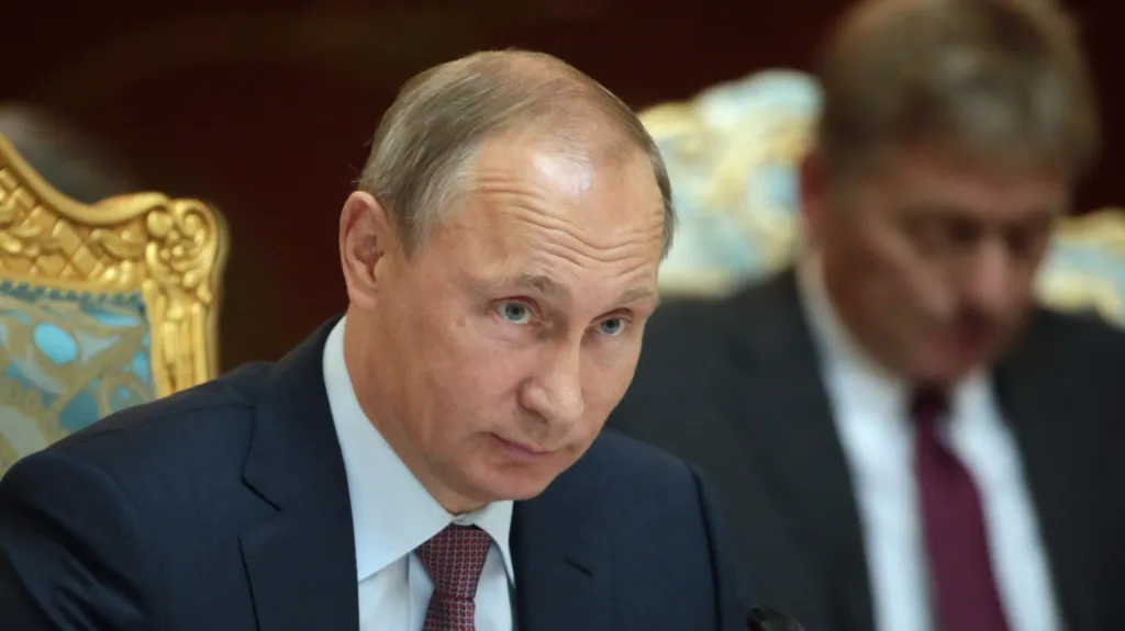 Ruský prezident Vladimir Putin na summitu v tádžickém Dušanbe