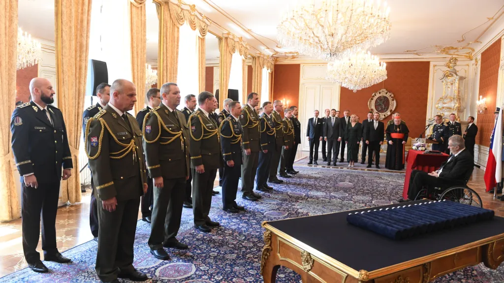 Prezident Miloš Zeman jmenuje nové generály