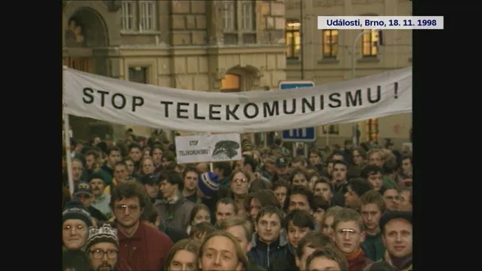 Protesty proti zvyšování poplatků Telecomem