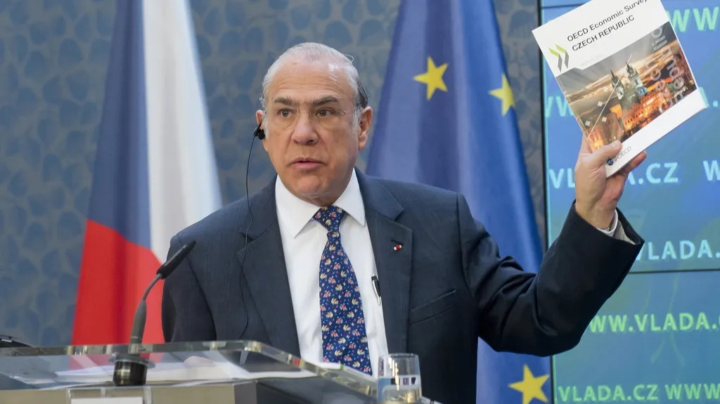 Ángel Gurría se zprávou o české ekonomice